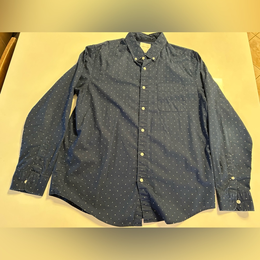 American Eagle Button Down